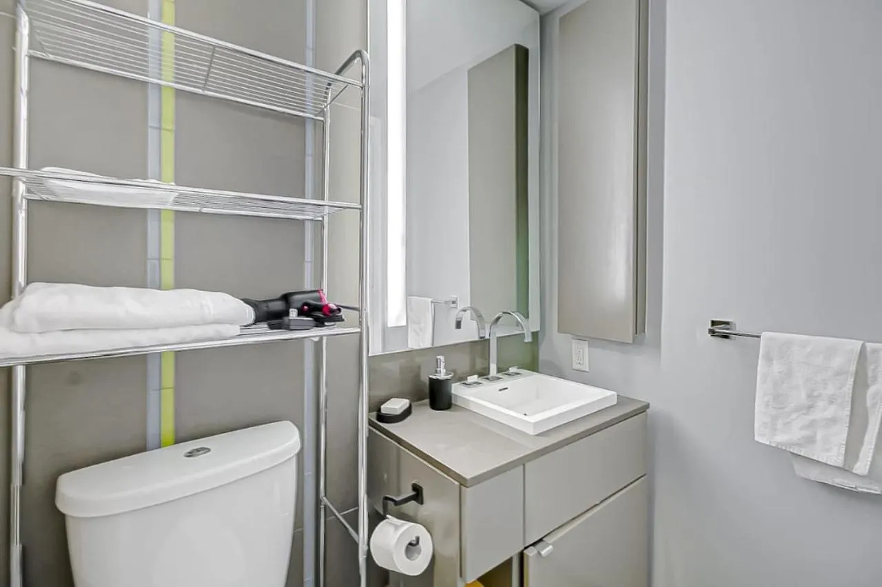 Σπίτι διακοπών The Skyline Retreat By Instant Suites Τορόντο Καναδάς