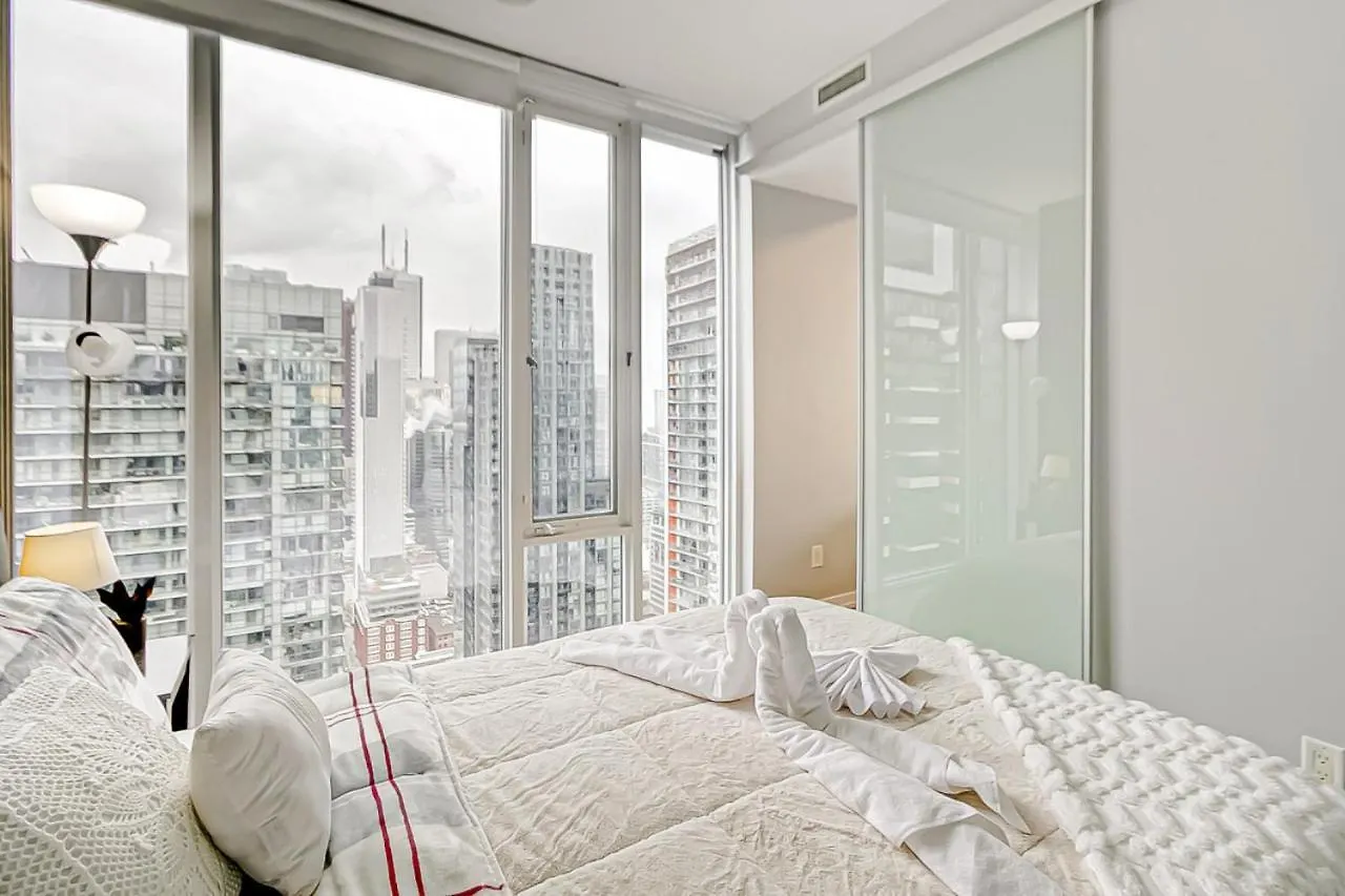 The Skyline Retreat By Instant Suites Toronto 0*,  Canada