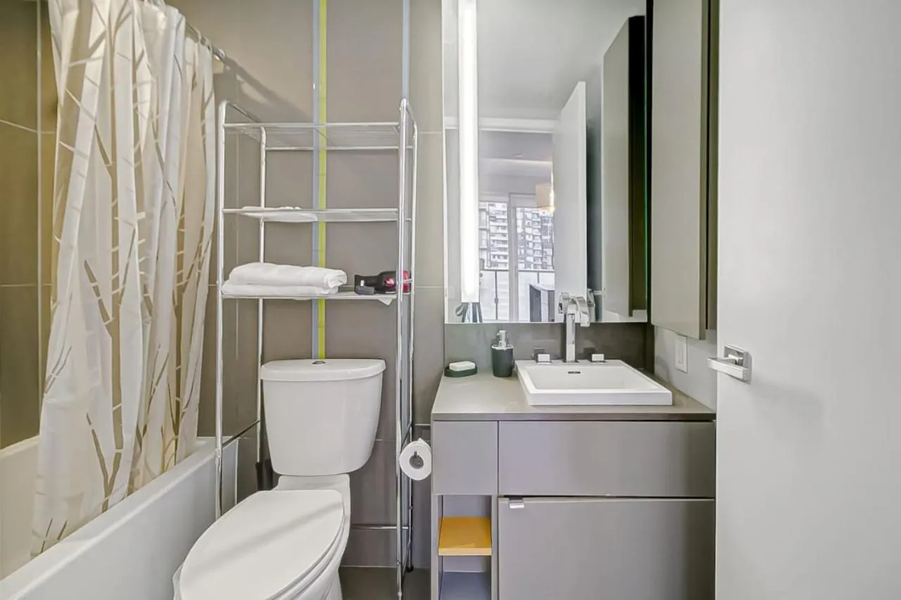 Holiday home The Skyline Retreat By Instant Suites Toronto