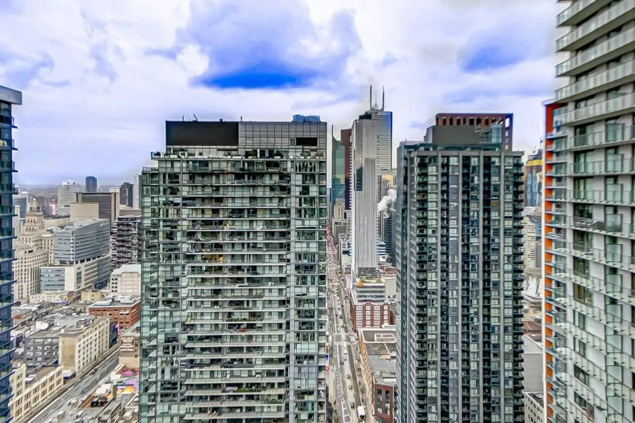 Holiday home The Skyline Retreat By Instant Suites Toronto