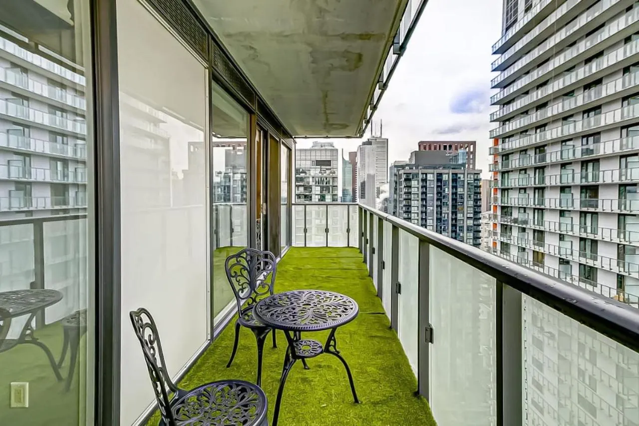 Holiday home The Skyline Retreat By Instant Suites Toronto